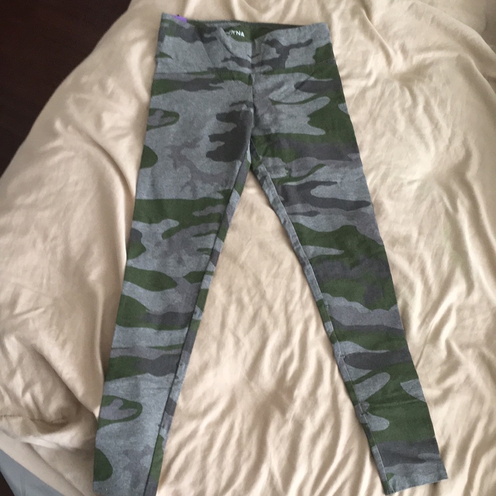 Aritzia/tna leggings